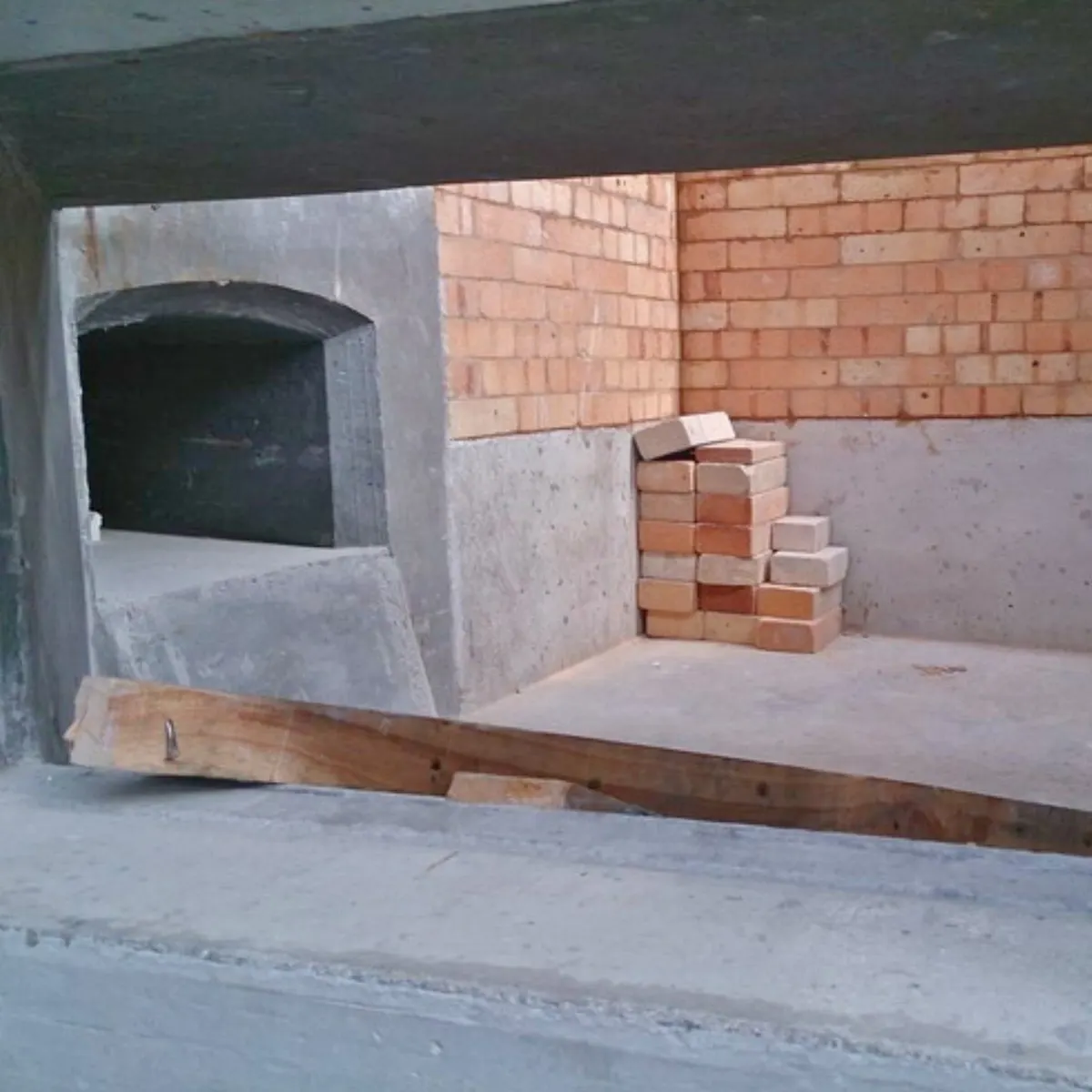 Refractory
